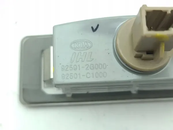 Kia Ceed 2020 Luz da placa traseira OEM 925012G000 image 8