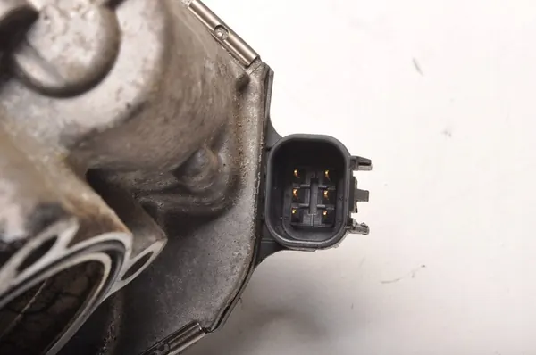 Drosselklappe Opel Astra J 1.6 Turbo image 2