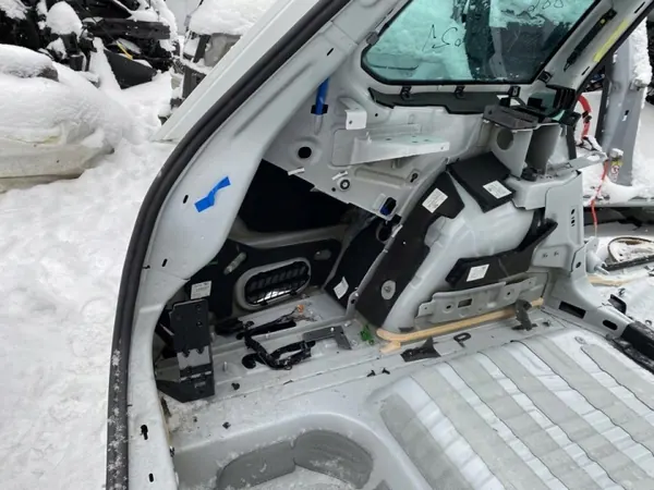 OEM 287453 Para-lama traseiro esquerdo para VW Passat image 3