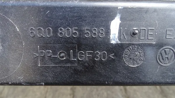 VW POLO 6Q0 Frontstoßstange image 5