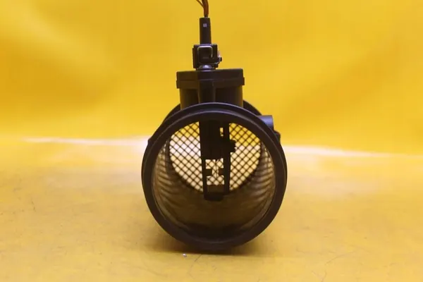 Luftmassenmesser AUDI A8 D2 4.2L Benzin OEM 077133471D image 6