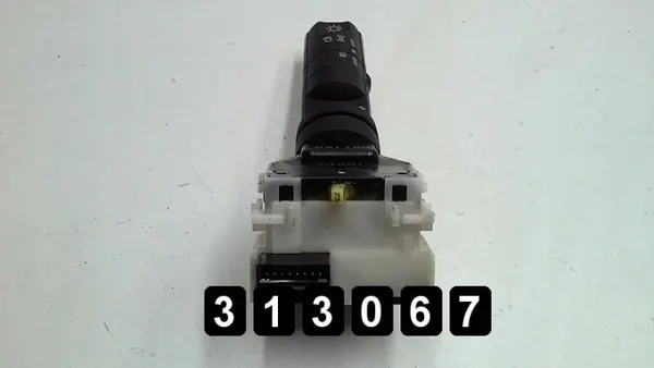 Interruptor Nissan OEM AM-313067 para Navara 2006 image 3