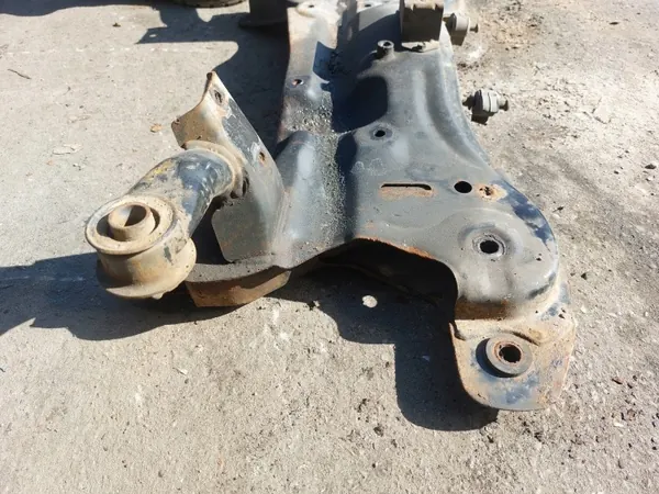 Braços dianteiros OEM Hyundai Getz 2002-2011 usado image 7