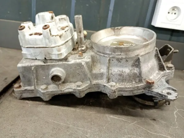 Brandstofverdeler Debietmeter OEM 0438120116 Mercedes W123 image 4
