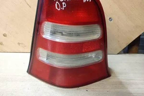 Luz trasera derecha MERCEDES-BENZ A (W168) A1688202764 image 3