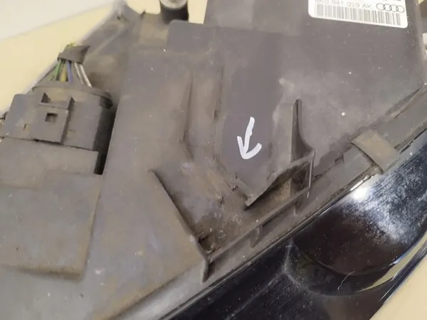 Faros delanteros izquierdo Xenón Audi A4 B8 2008-2011 image 4