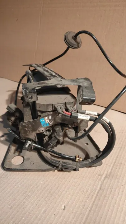 Volvo Ophanging Compressor OEM 15.1550-0087.2 image 3