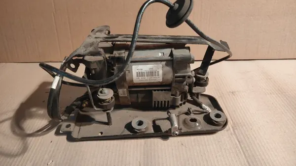 Volvo Ophanging Compressor OEM 15.1550-0087.2 image 4