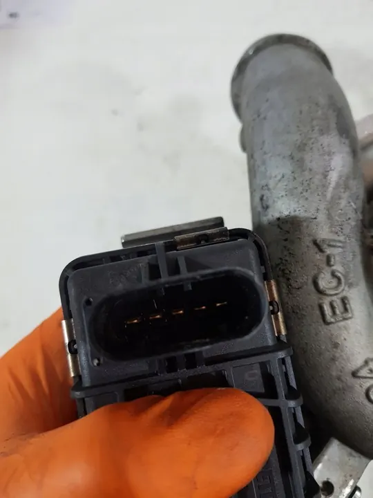 FORD MONDEO MK4 S-MAX GALAXY MK3 - TURBINA 2.2 TDCI image 9