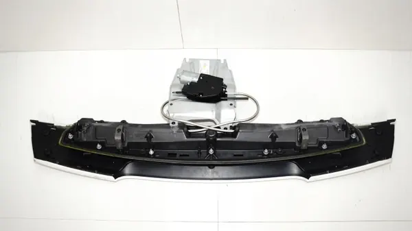 OEM 360177888 takaspoileri Peugeot RCZ 2010-2012 image 9