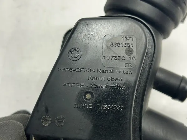Luftresonatorrohr BMW X3 G01 G20 G30 2.0 B48 OEM 8601681 image 10