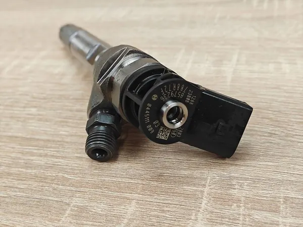 Inyector de combustible B47D BMW 2.0D G26 G30 G20 G01 OEM 8579236 image 4