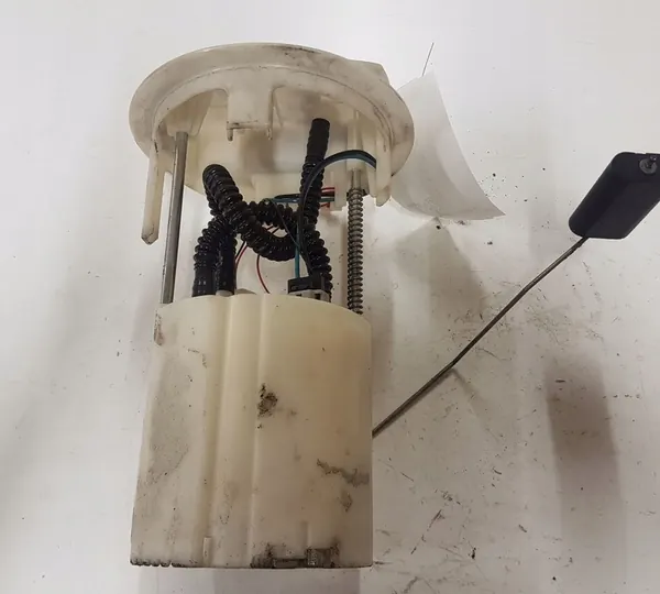 Brandstofpomp Drijver Citroen C2 1.1 8V 0580314017 image 4