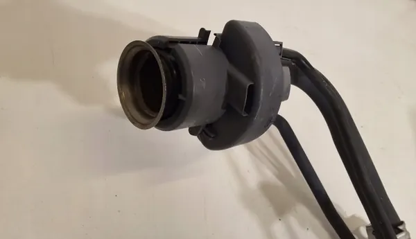 Toyota Prius bränsletapp OEM 7721347120 - Begagnad image 3