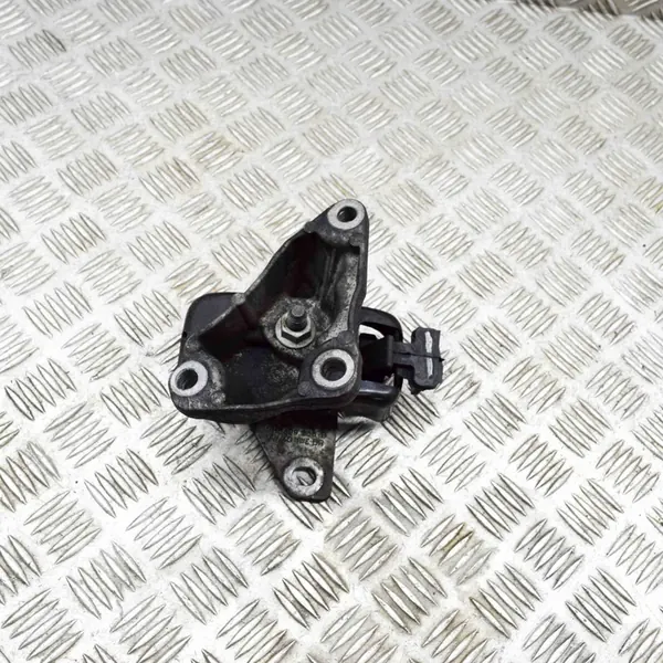 Vasemman Moottorin Kiinnike VW Amarok 3.0L 165kw 2H6199256B image 2