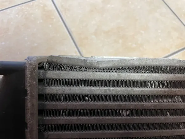 Raffreddatore d'aria Polcar per VW/Skoda/Seat/Audi 1J0145803N image 3