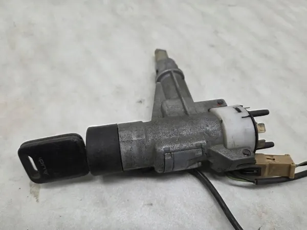 SYTYTIN AUDI 80 B4 8A0905851 image 2