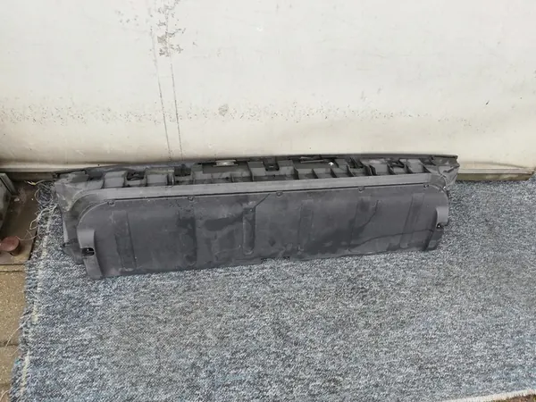 Peugeot 3008 Tailgate Lower Part 2009-2013 OEM 8748TP image 6