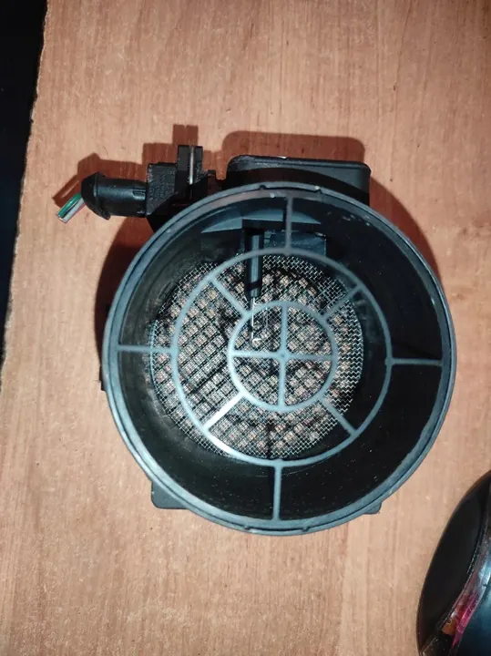 Luftmassenmesser Volvo V40 S40 image 2