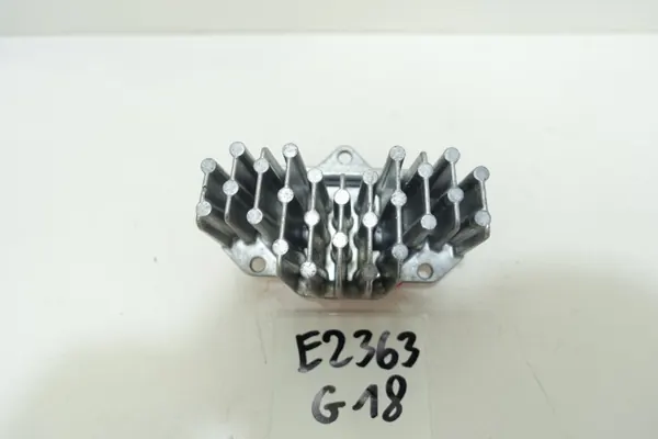 Convertidor Módulo LED OEM 00221032 para Ford Fiesta MK8 image 2