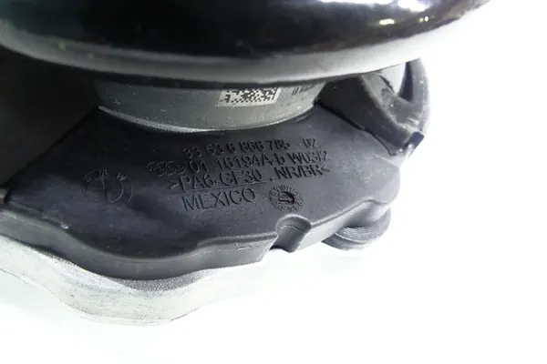 Taka Jousitusvasen/Oikea OEM 6871801 6884918 image 6