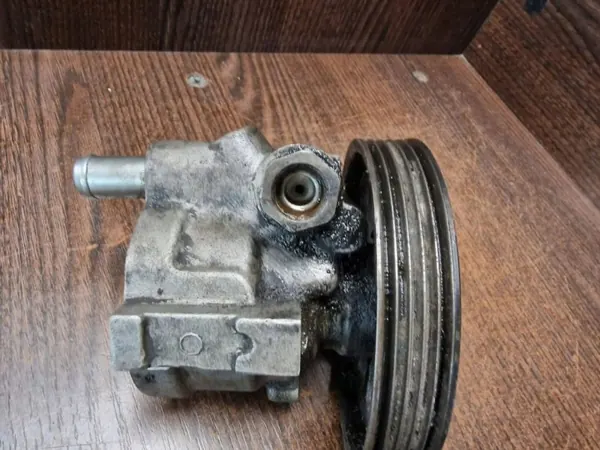 Pompe de direction assistée Opel OEM 30400480 d'occasion image 4