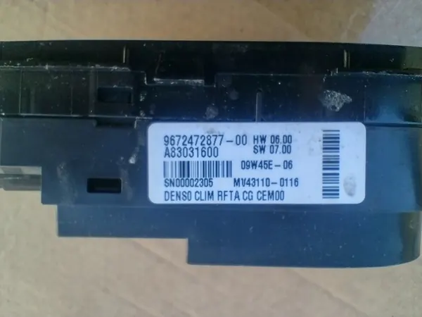 Citroen C4 Picasso ilmastointipaneeli OEM 9672472877 image 3