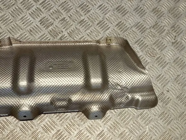 BMW OE 8493711 Abgashitzschild für 2' G42 image 8