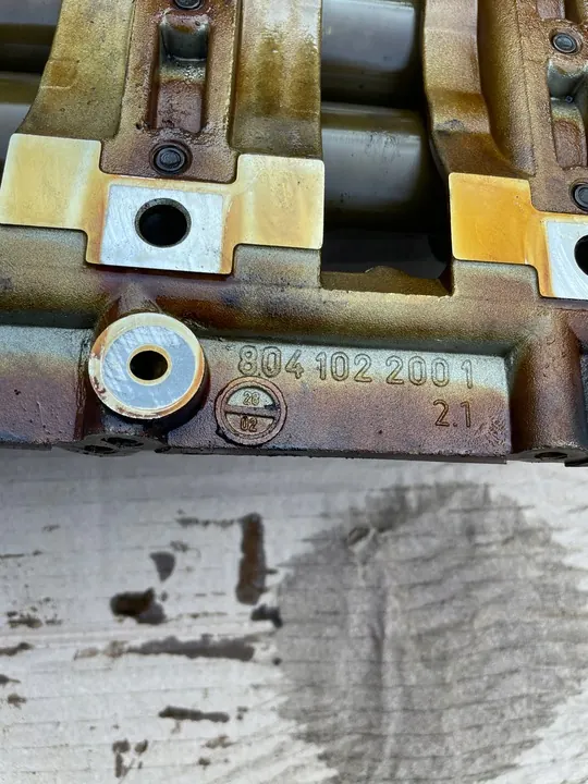 BMW E46 E90 N42 N46 Olje pump med axlar image 6