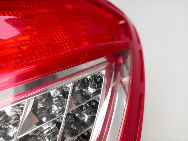 MERCEDES C-KLASA W204 SEDAN 2007 RECHTER ACHTERLICHT A2048202064R image 10