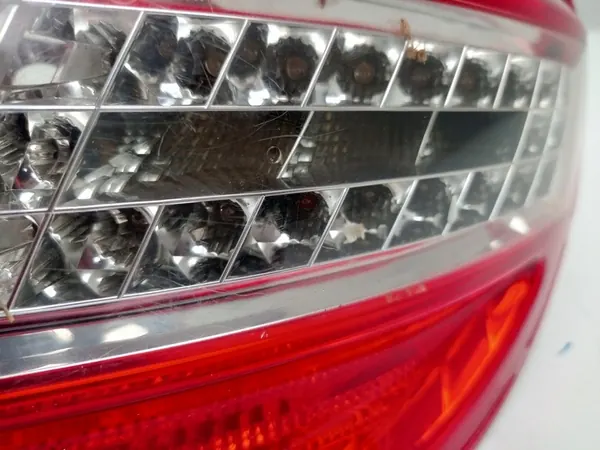 MERCEDES C-KLASA W204 SEDAN 2007 RECHTER ACHTERLICHT A2048202064R image 8