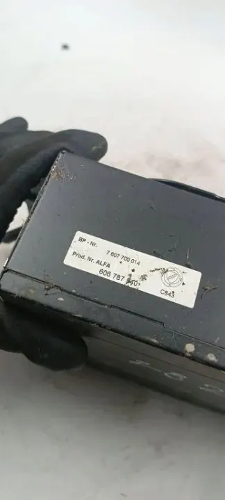 Alfa Romeo 159 CD/DVD-vaihtaja OEM 7607700014 image 3