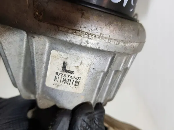 Soporte de Motor Derecho 6773742 BMW E90 E91 E87 E81 2.0B image 8