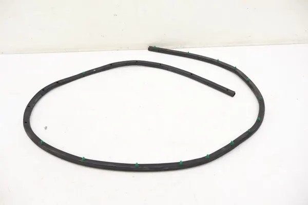 Jeep OE Motorhaubendichtung OEM 1274736577 - Gebraucht image 2