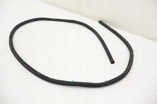 Jeep OE Motorhaubendichtung OEM 1274736577 - Gebraucht image 3