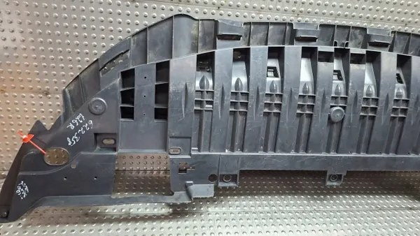 OEM S26279236 Escudo dianteiro para Renault Scenic III image 3