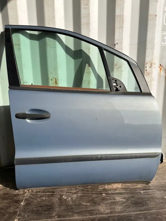 Puerta delantera derecha Mercedes Clase A W168 OEM A1687201405 image 2