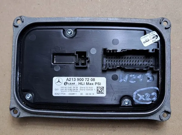 MERCEDES E-KLASSE W213 LED CONVERTER A2139007208 image 3