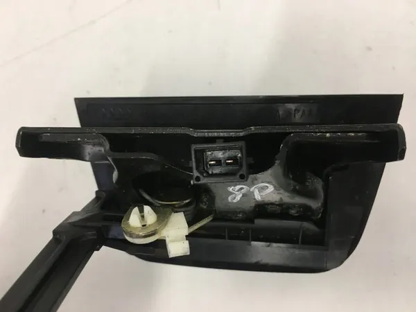 Audi A3 8P Baklucka Lås 8P3827505 image 3