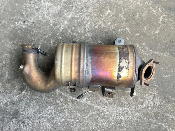 Filtro catalítico Jeep Cherokee 2015 Diesel OEM 68079279AD image 5