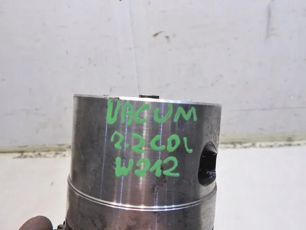 Olje Pump Mercedes W212 2.2 CDI A6511810312 image 2