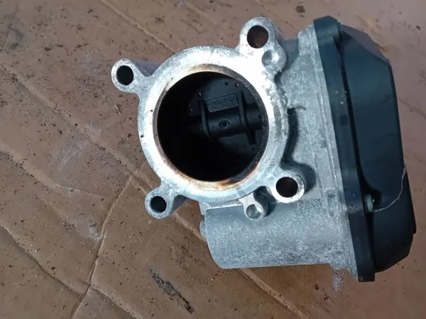 Corpo de borboleta VW Polo 1.4 16V 2001-2008 OEM 03C133062R image 4