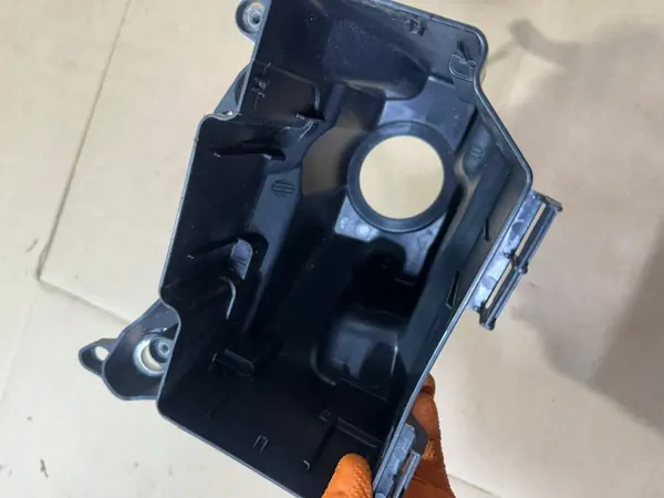 Sulakekotelo OEM A2135400024 Mercedes W213 SM image 6