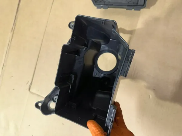 Sulakekotelo OEM A2135400024 Mercedes W213 SM image 8