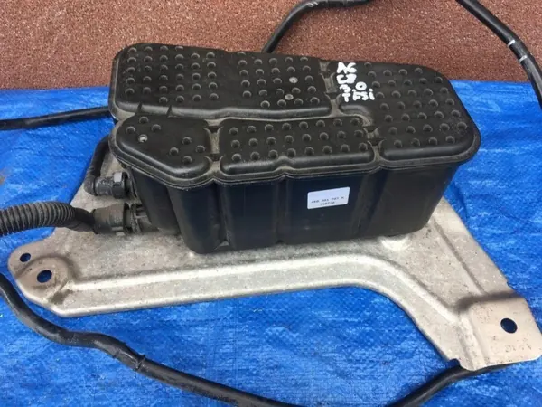 Filtro de carbón Audi A6 C8 3.0 TFSI OEM 4K0201797M image 3