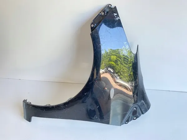 Parafango anteriore sinistro Toyota Yaris II 2005-2012 image 4