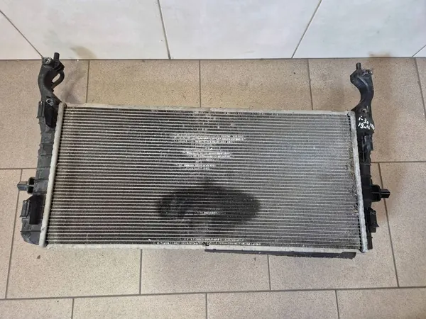 HYUNDAI KONA I 1.6 CRDI Radiador de agua 25310-M6300 image 2