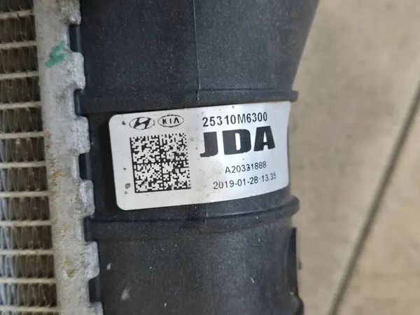 HYUNDAI KONA I 1.6 CRDI Radiador de agua 25310-M6300 image 3