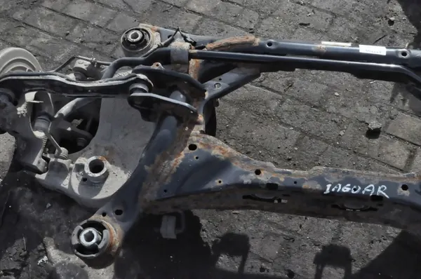 Jaguar F-Pace bakaxelbalk OEM 422230 image 3