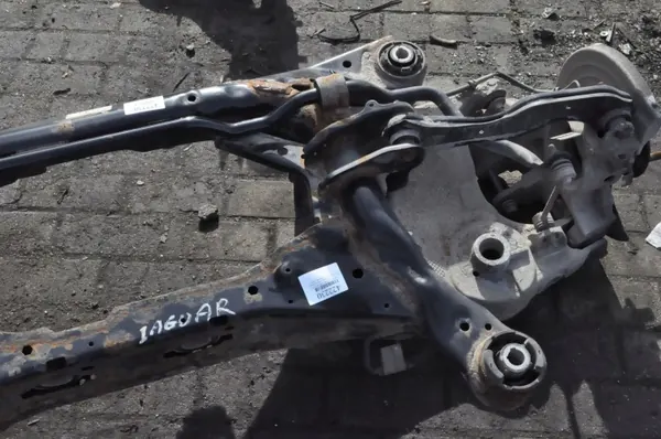 Jaguar F-Pace bakaxelbalk OEM 422230 image 5